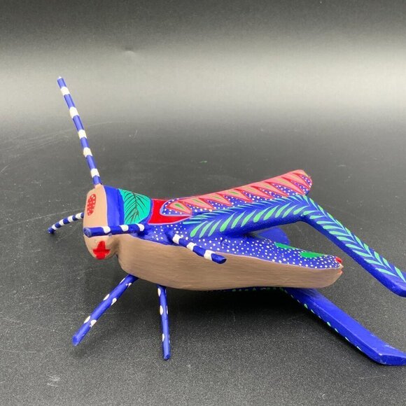 Oaxacan Alebrijes Hand Carved Grasshopper Mexico - Picture 2 of 8